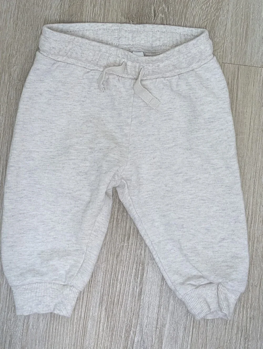 H&M Baby Gender Neutral Beige Long Sleeve And Pants Set 3 Month